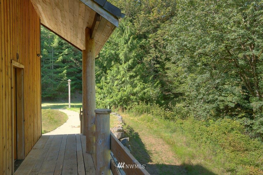 591 Embody Road Port Ludlow, WA 98365 - Photo 3 of 25
