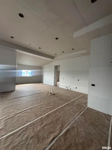 $749,900 | 316 Linda Lane, Riverdale, IA 52722