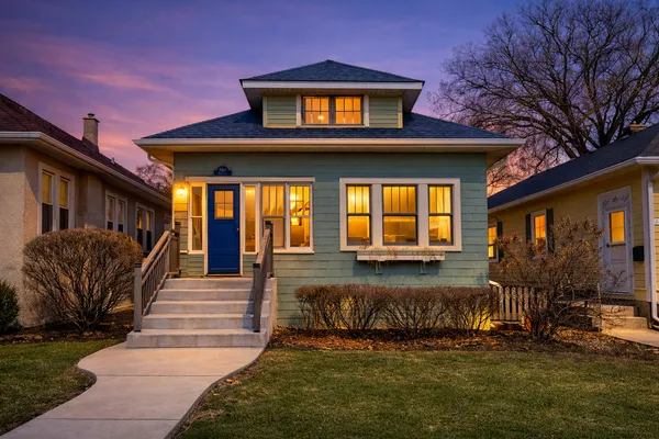 $319,000 | 8424 Greenview Avenue, Brookfield, IL 60513