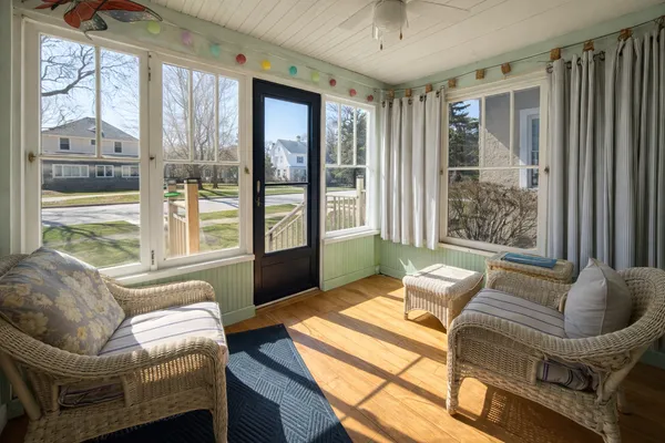 $319,000 | 8424 Greenview Avenue, Brookfield, IL 60513