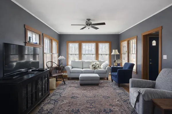 $319,000 | 8424 Greenview Avenue, Brookfield, IL 60513