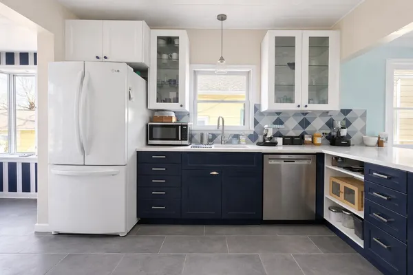 $319,000 | 8424 Greenview Avenue, Brookfield, IL 60513