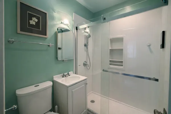 $319,000 | 8424 Greenview Avenue, Brookfield, IL 60513