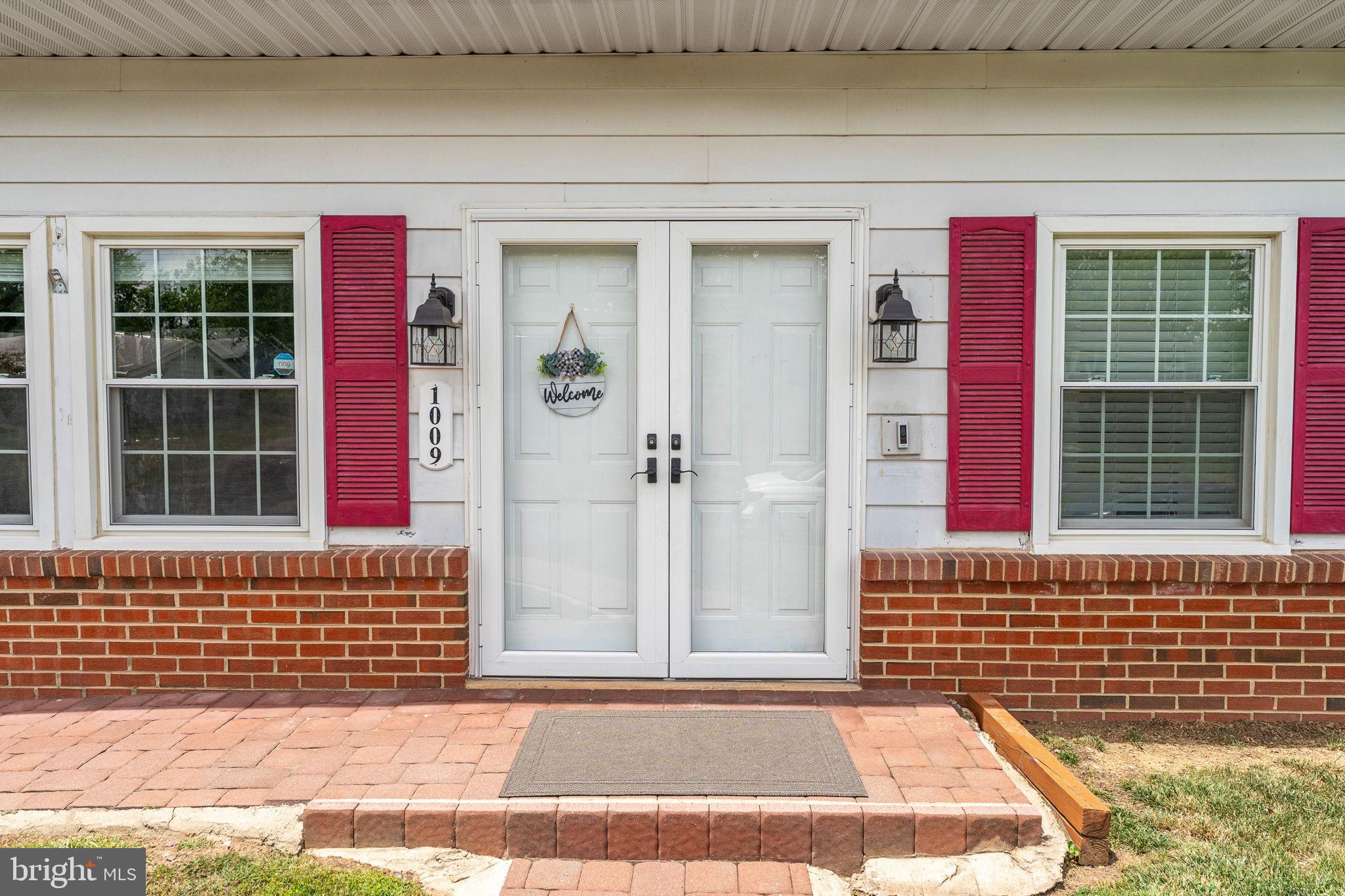 1009 South Ironwood Road Sterling, VA 20164 - Photo 6 of 75