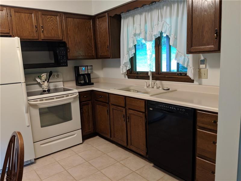 306 Teakwood Road Butler, PA 16001 - Photo 12 of 19 Gallery Image 12