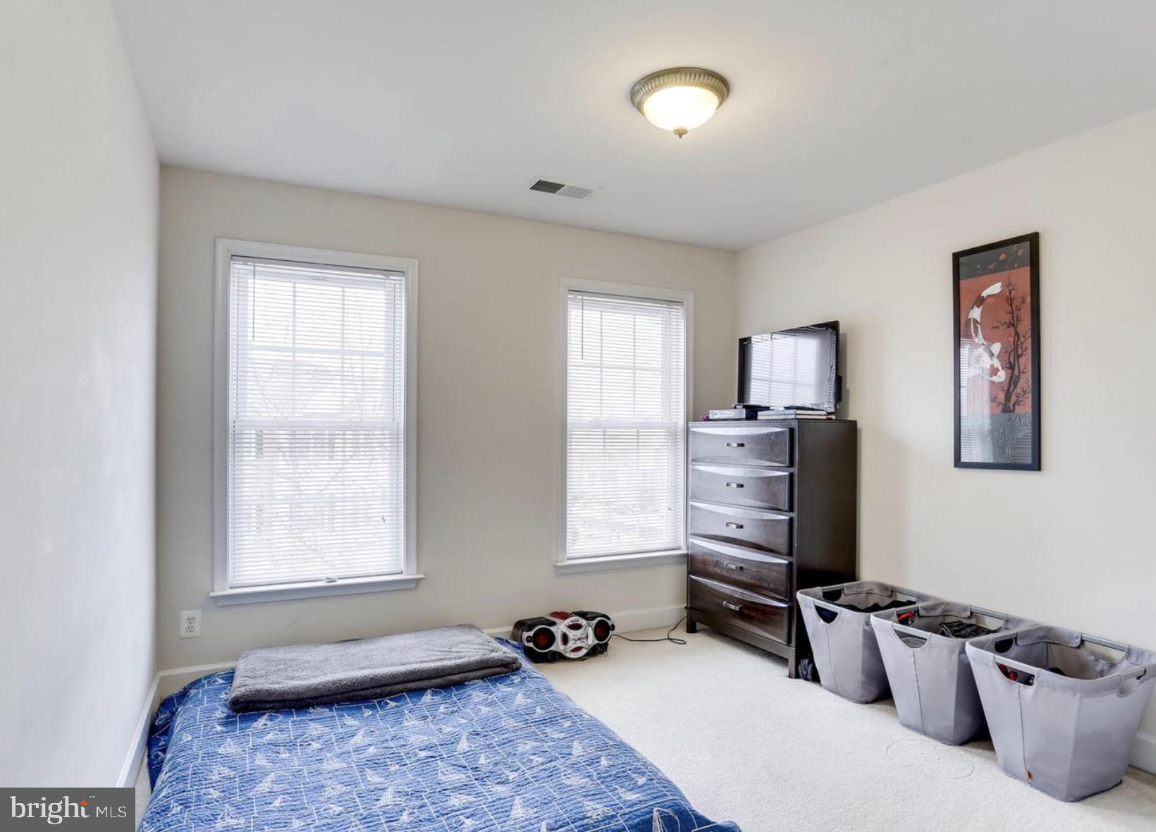 9283 Laurel Ridge Crossing Road Lorton, VA 22079 - Photo 23 of 35 2nd bedroom