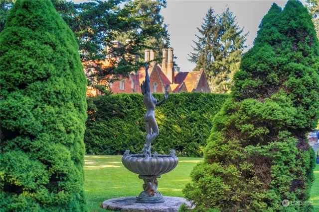 $2,480,000 | 4 Thornewood Lane Southwest, Lakewood, WA 98498