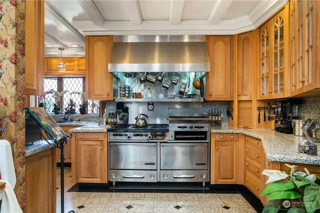 $2,480,000 | 4 Thornewood Lane Southwest, Lakewood, WA 98498