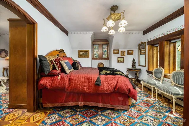 $2,480,000 | 4 Thornewood Lane Southwest, Lakewood, WA 98498