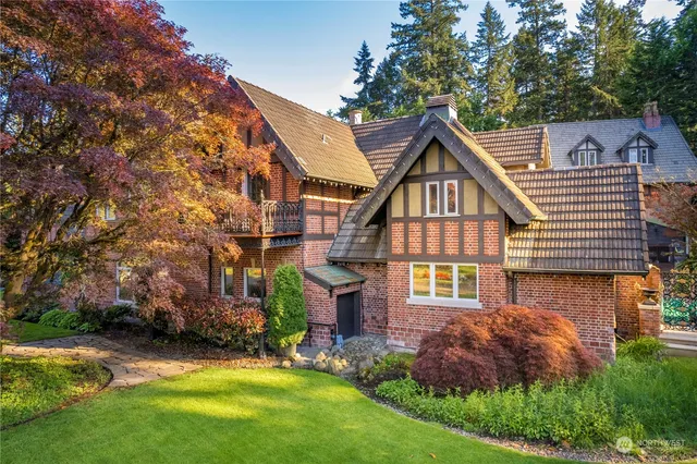 $2,480,000 | 4 Thornewood Lane Southwest, Lakewood, WA 98498