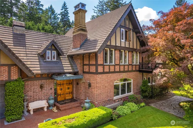 $2,480,000 | 4 Thornewood Lane Southwest, Lakewood, WA 98498