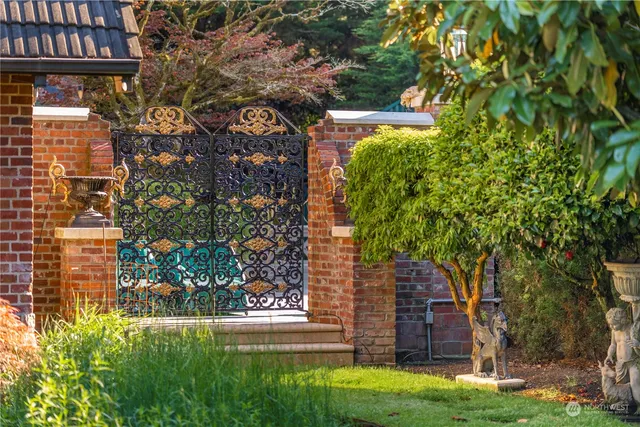 $2,480,000 | 4 Thornewood Lane Southwest, Lakewood, WA 98498