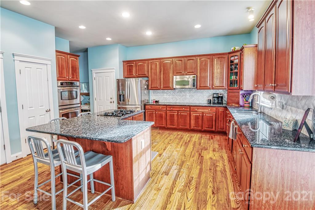 225 Mills Lane Fort Mill, SC 29708 - Photo 12 of 45 Gallery Image 12