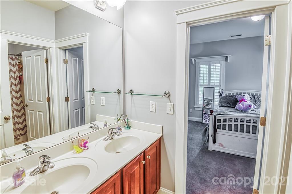 225 Mills Lane Fort Mill, SC 29708 - Photo 25 of 45 Gallery Image 25