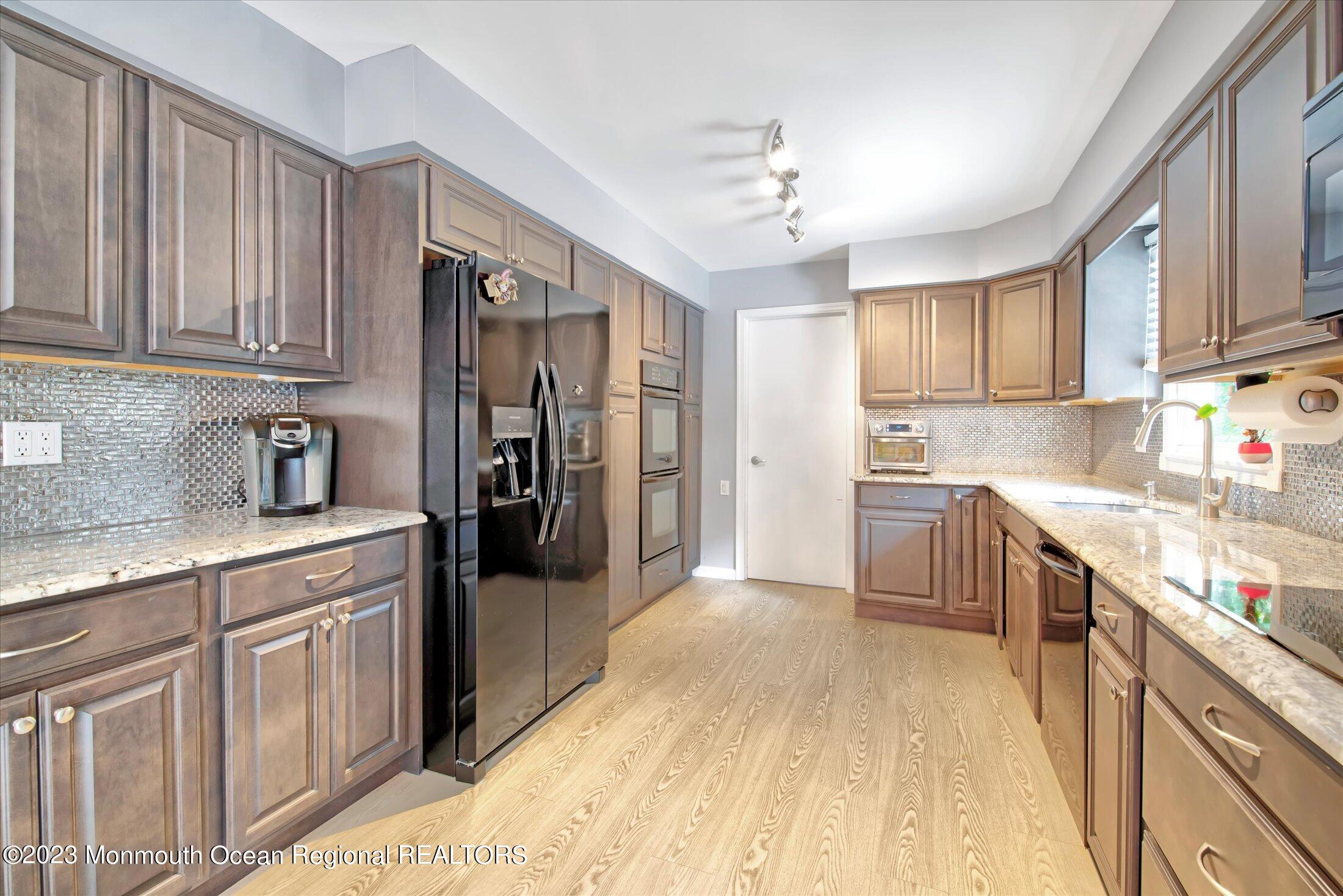 2 Apollo Road Manalapan, NJ 07726 - Photo 10 of 25 13-KITCHEN