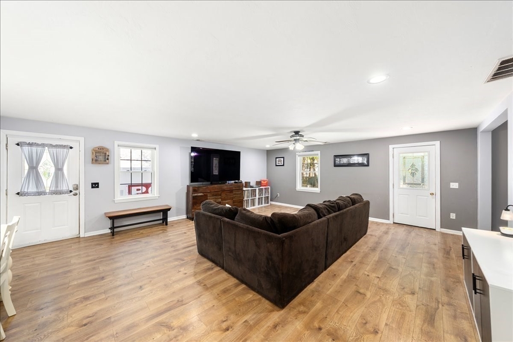 13 Sylvester Road Natick, MA 01760 - Photo 8 of 39