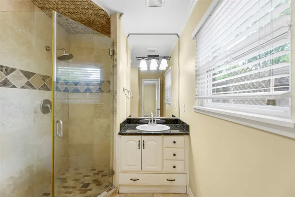 $455,000 | 7722 Richmond Avenue, Houston, TX 77063