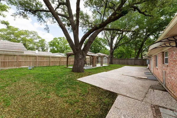 $455,000 | 7722 Richmond Avenue, Houston, TX 77063