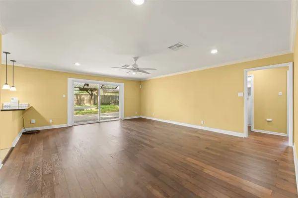 $455,000 | 7722 Richmond Avenue, Houston, TX 77063