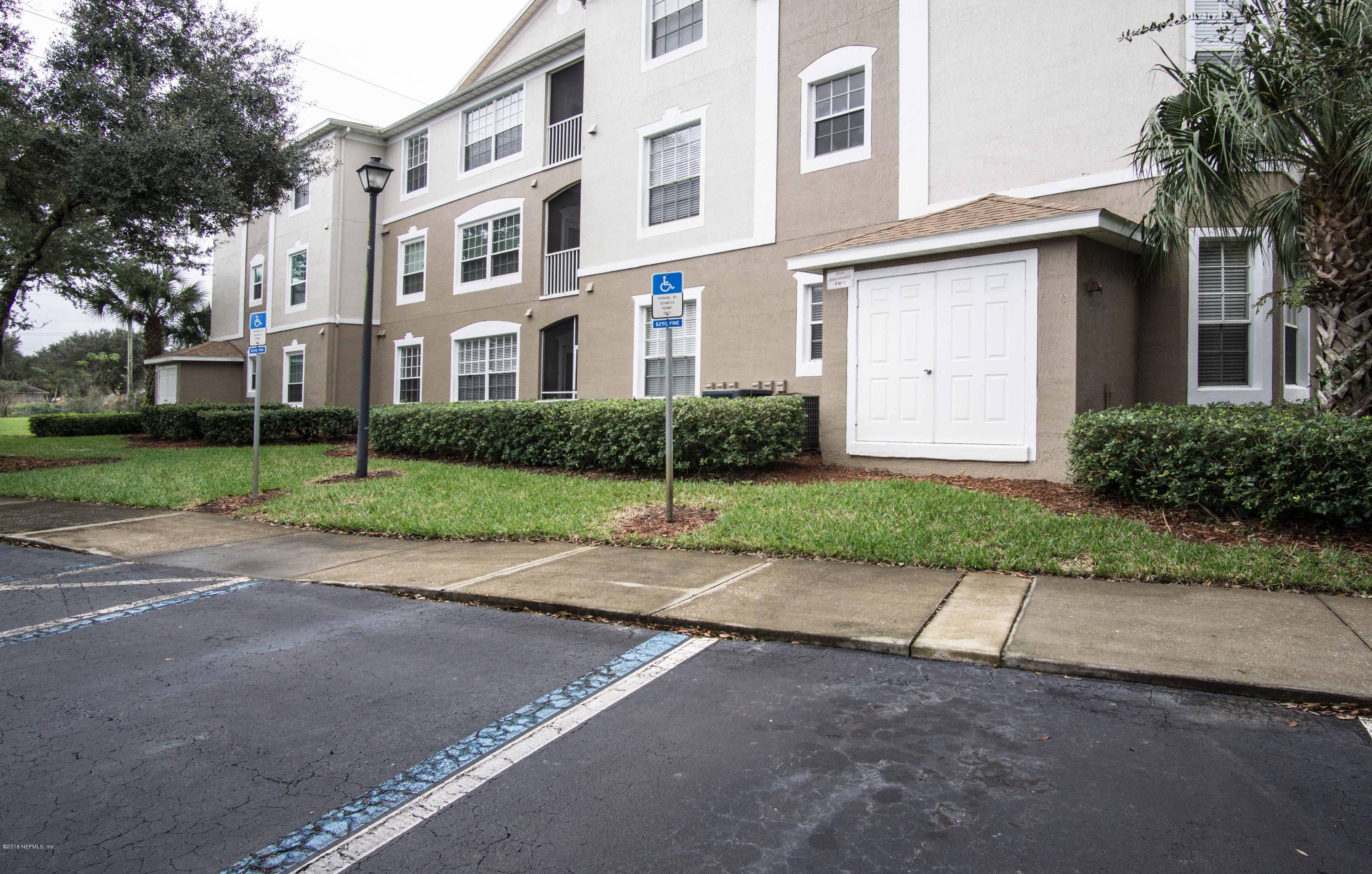 10550 Baymeadows Road, Unit 717 Jacksonville, FL 32256 - Photo 14 of 15 side view of Condo