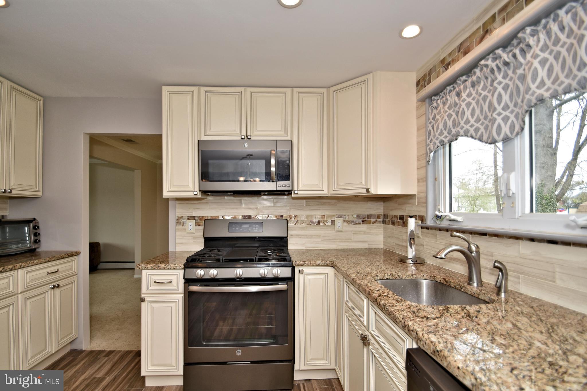 1551 Deer Run Road Warminster, PA 18974 - Photo 5 of 57 Gallery Image 5