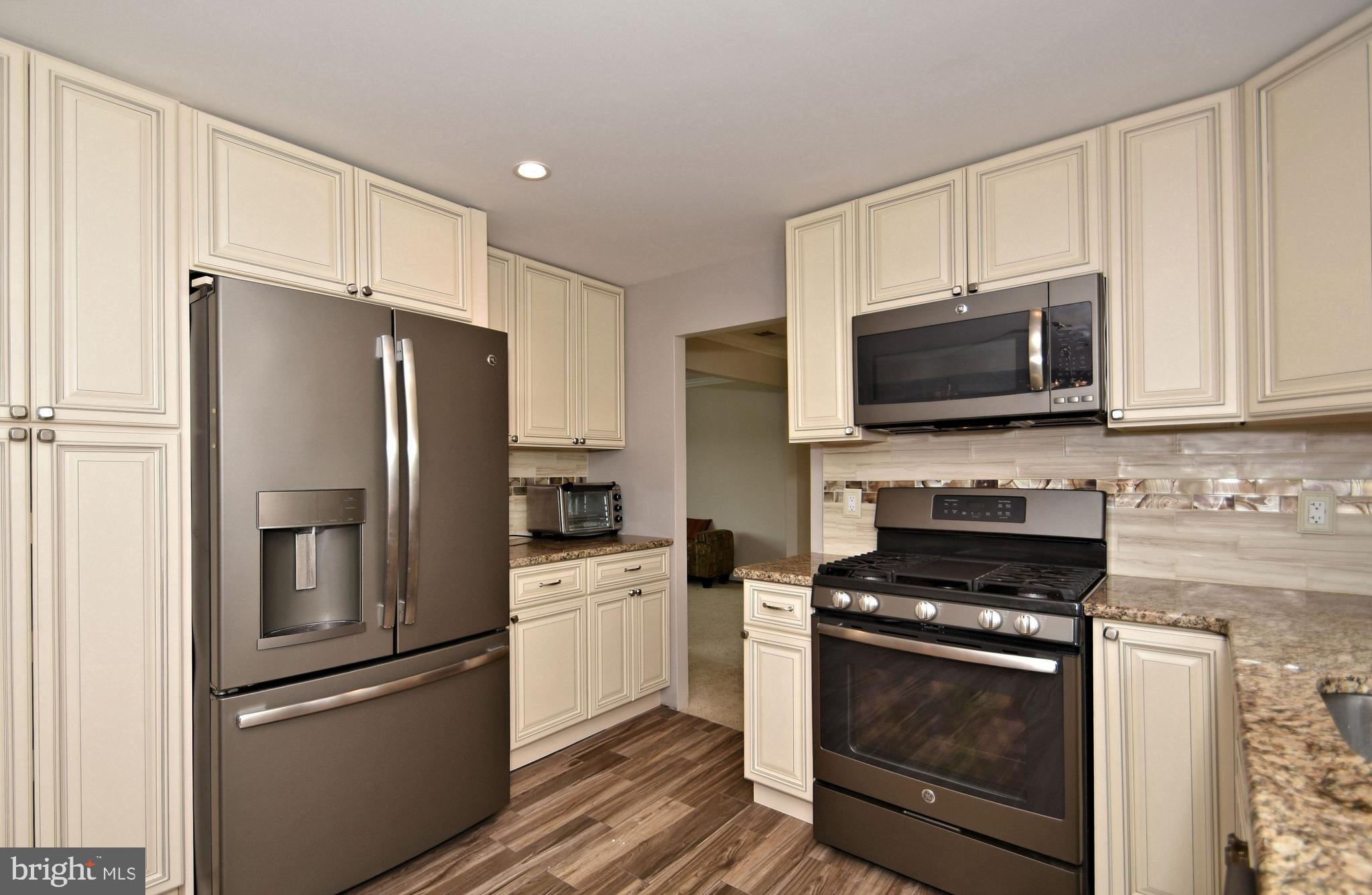 1551 Deer Run Road Warminster, PA 18974 - Photo 8 of 57 Gallery Image 8