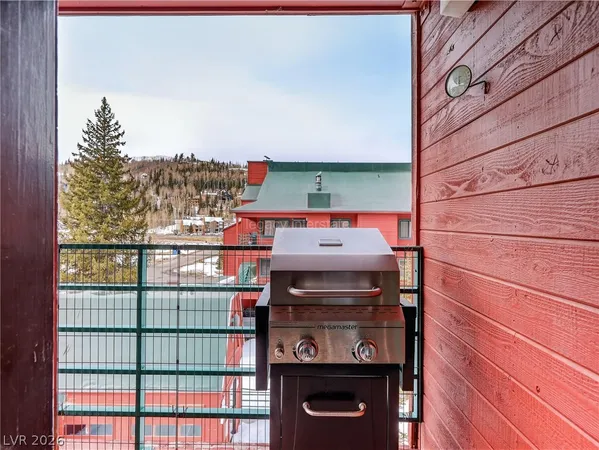 $349,900 | 407 South Vasels Road, Unit 49, Brian Head, UT 84719