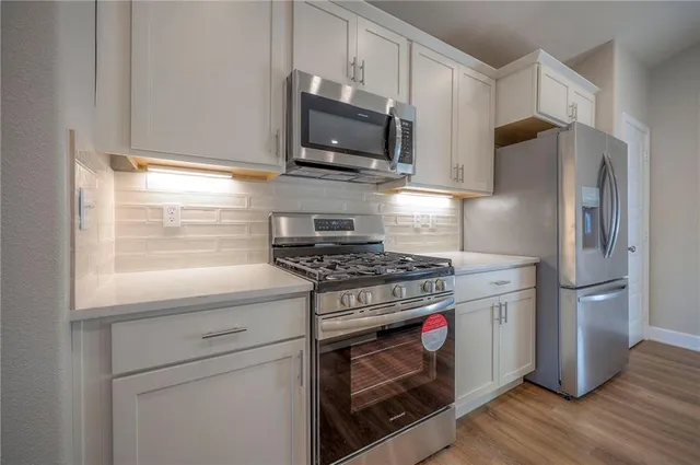 $405,000 | 26561 West 84th Street, Lenexa, KS 66227