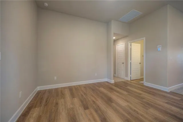 $405,000 | 26561 West 84th Street, Lenexa, KS 66227