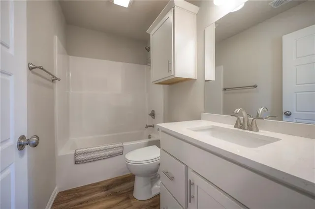 $405,000 | 26561 West 84th Street, Lenexa, KS 66227