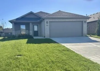 $405,000 | 26561 West 84th Street, Lenexa, KS 66227