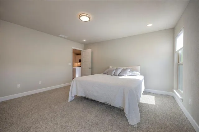 $405,000 | 26561 West 84th Street, Lenexa, KS 66227