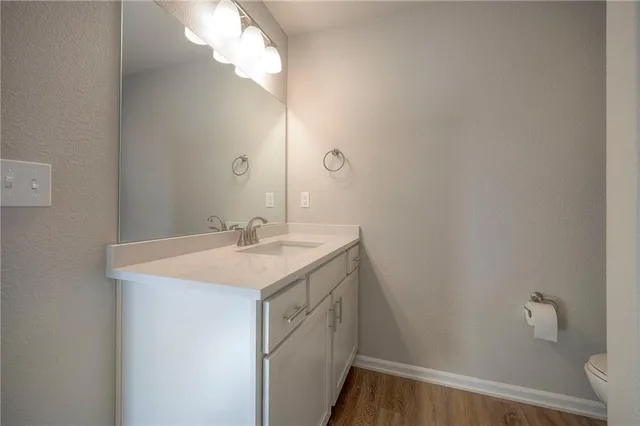 $405,000 | 26561 West 84th Street, Lenexa, KS 66227