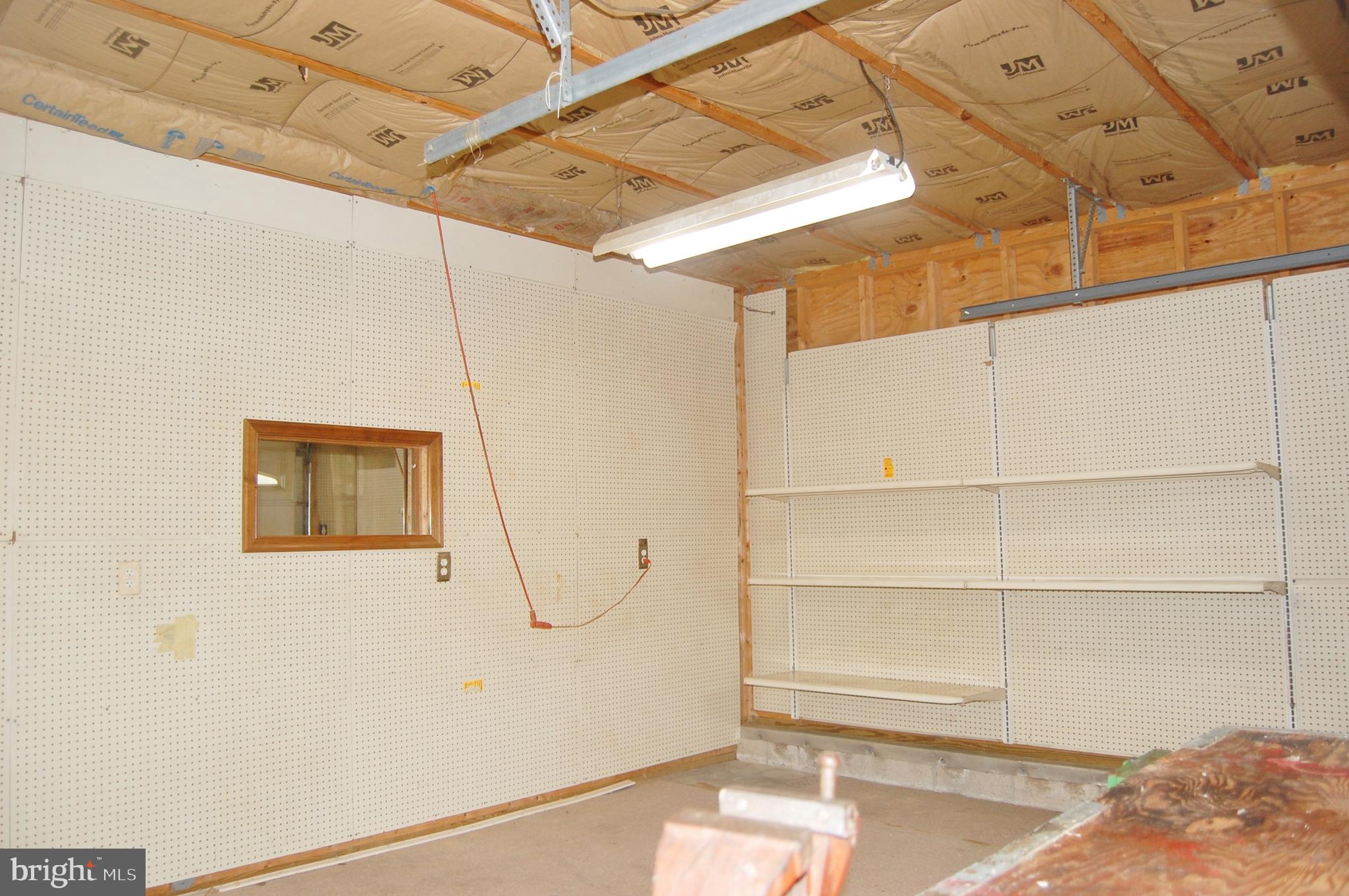 31384 Railway Road Ocean View, DE 19970 - Photo 22 of 25 Garage