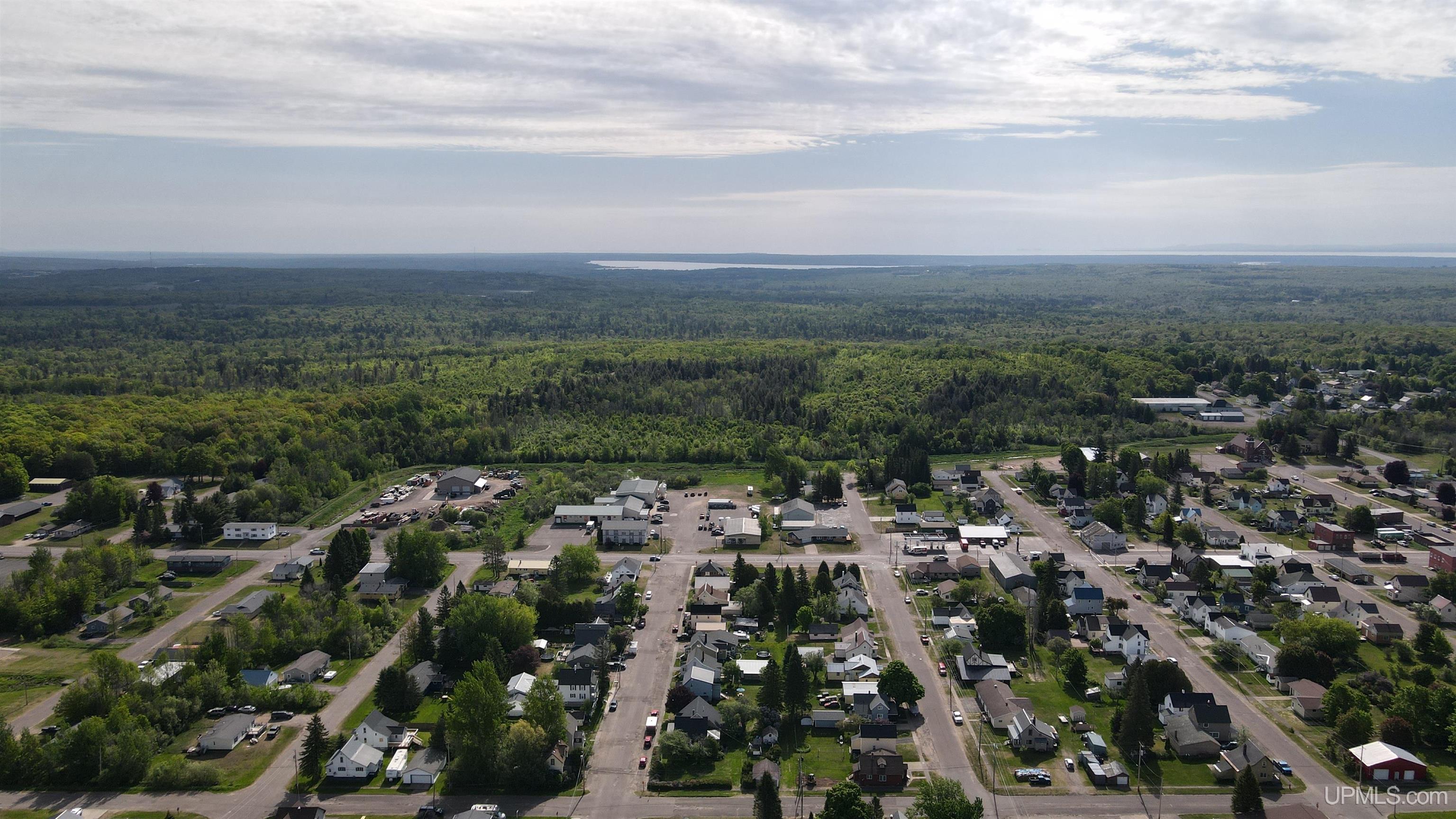 61 4th Street South Range, MI 49963 - Photo 28 of 35