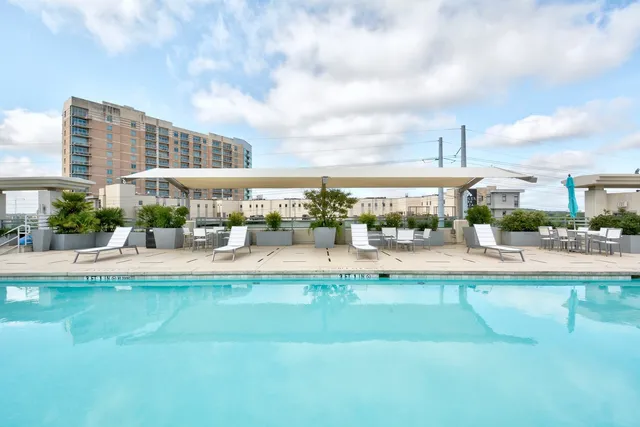 $3,500 | 300 Bowie Street, Unit 3003, Austin, TX 78703