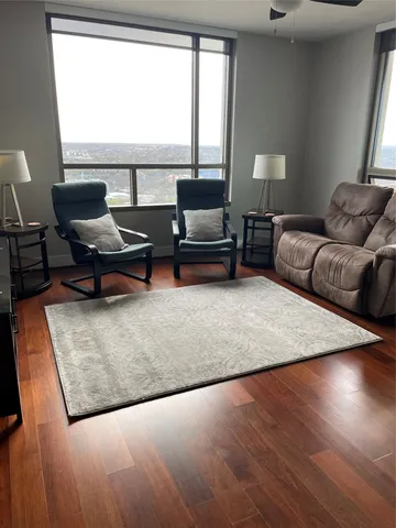 $3,500 | 300 Bowie Street, Unit 3003, Austin, TX 78703