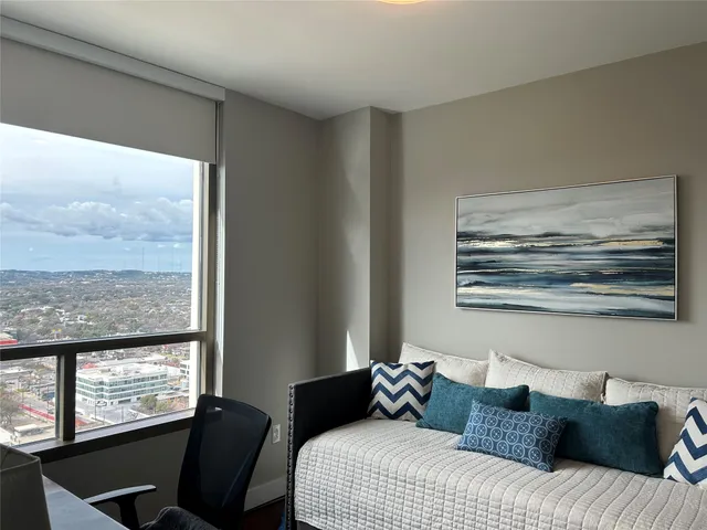 $3,500 | 300 Bowie Street, Unit 3003, Austin, TX 78703