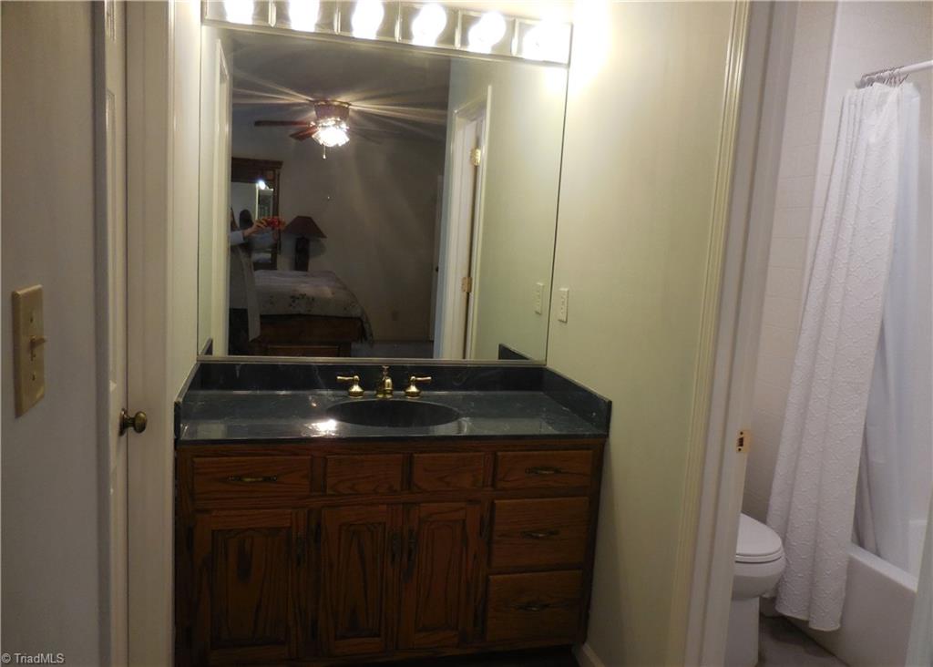 5752 Drake Road Greensboro, NC 27406 - Photo 12 of 18 Gallery Image 12