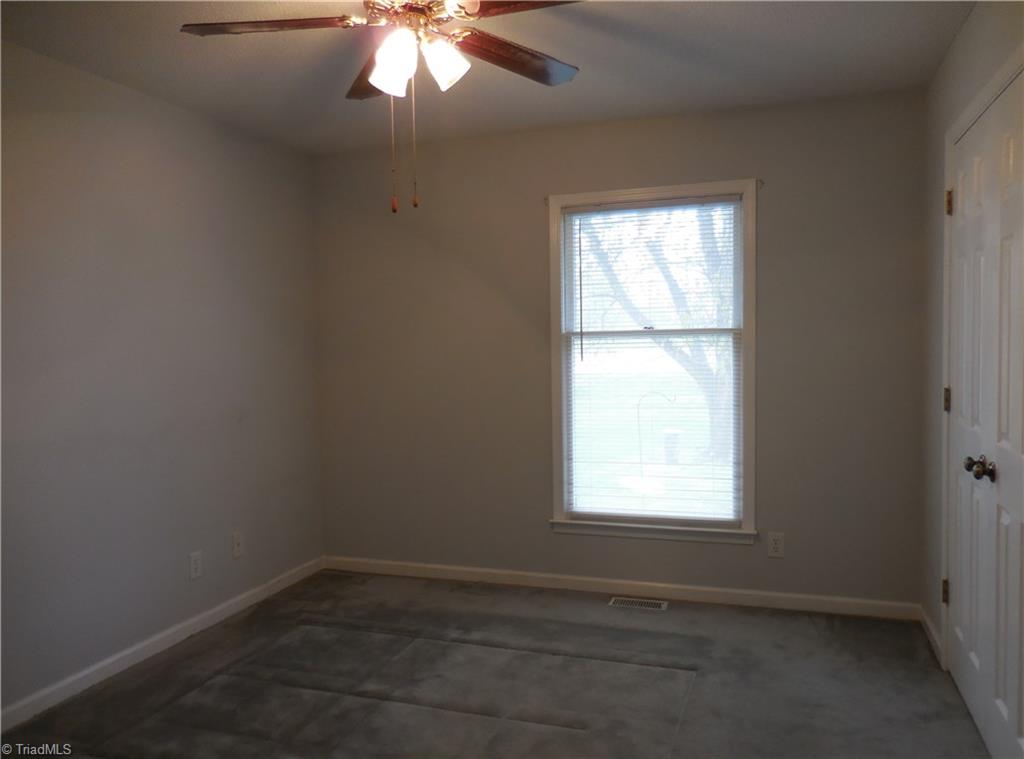 5752 Drake Road Greensboro, NC 27406 - Photo 15 of 18 Gallery Image 15