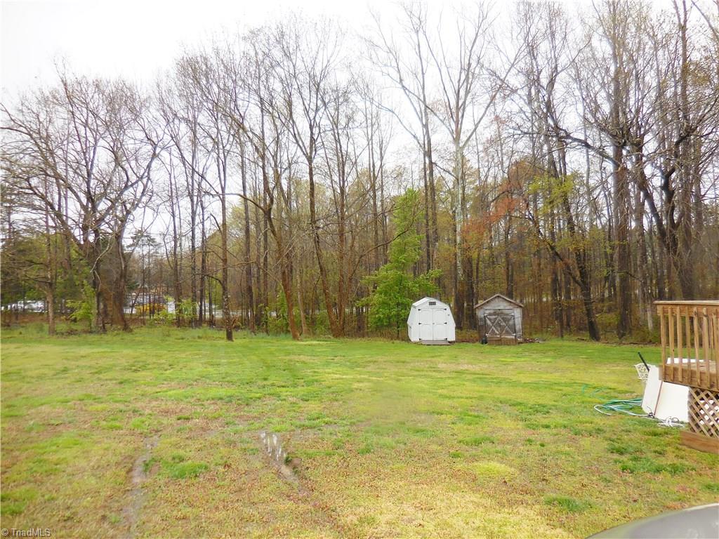 5752 Drake Road Greensboro, NC 27406 - Photo 17 of 18 Gallery Image 17
