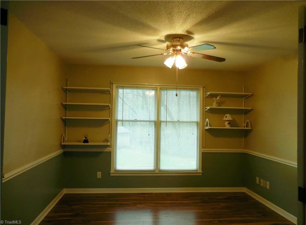 5752 Drake Road Greensboro, NC 27406 - Photo 8 of 18 Gallery Image 8