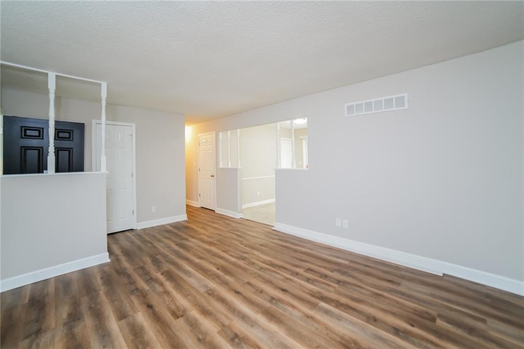 409 North E Sharon Street Lee's Summit, MO 64063 - Photo 3 of 17