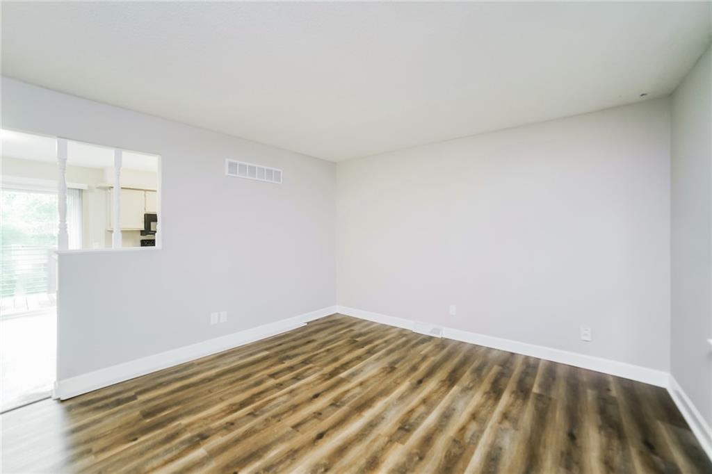 409 North E Sharon Street Lee's Summit, MO 64063 - Photo 4 of 17