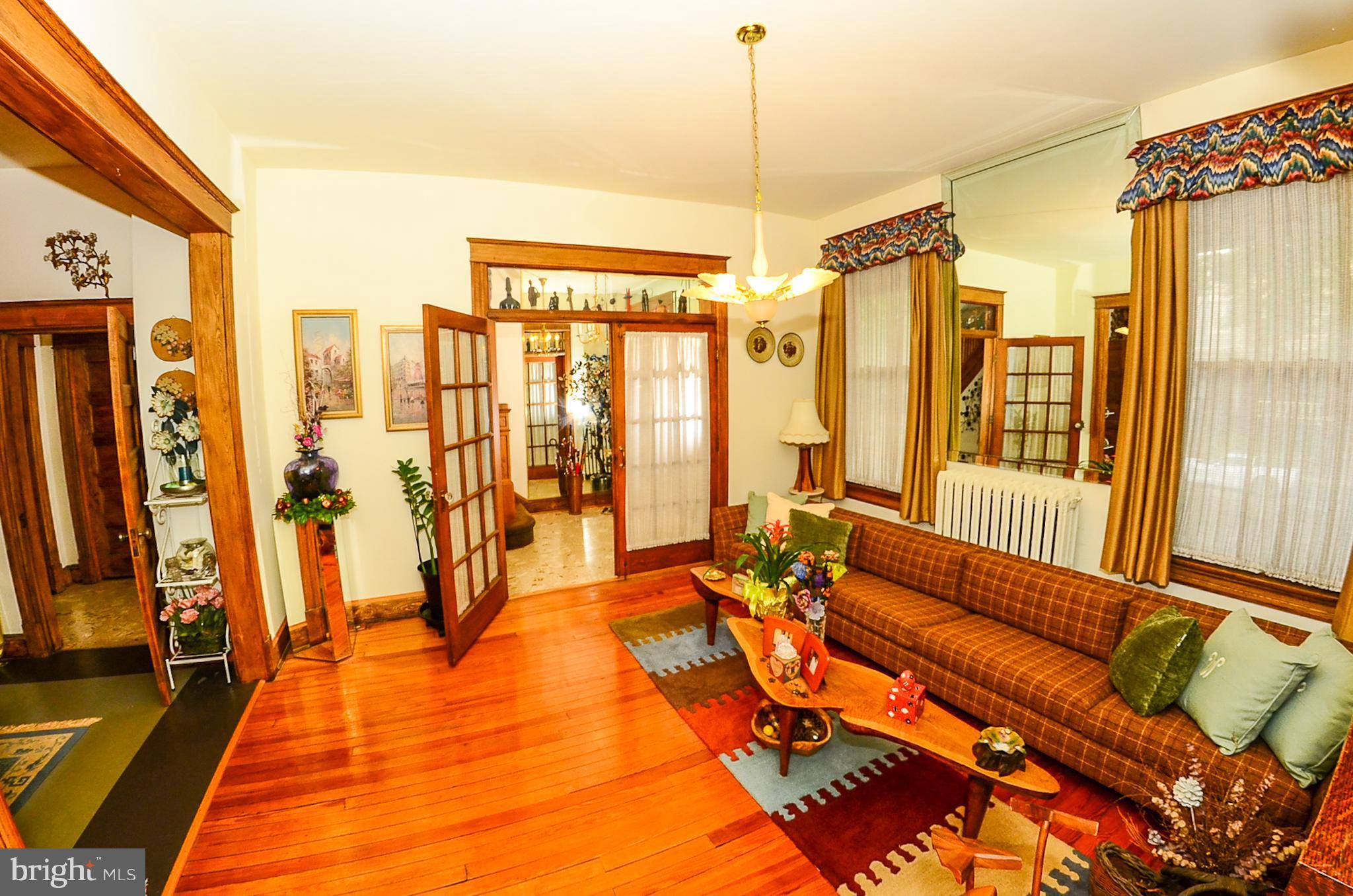 1016 8th Street Northeast Washington, DC 20002 - Photo 5 of 18 Living Room