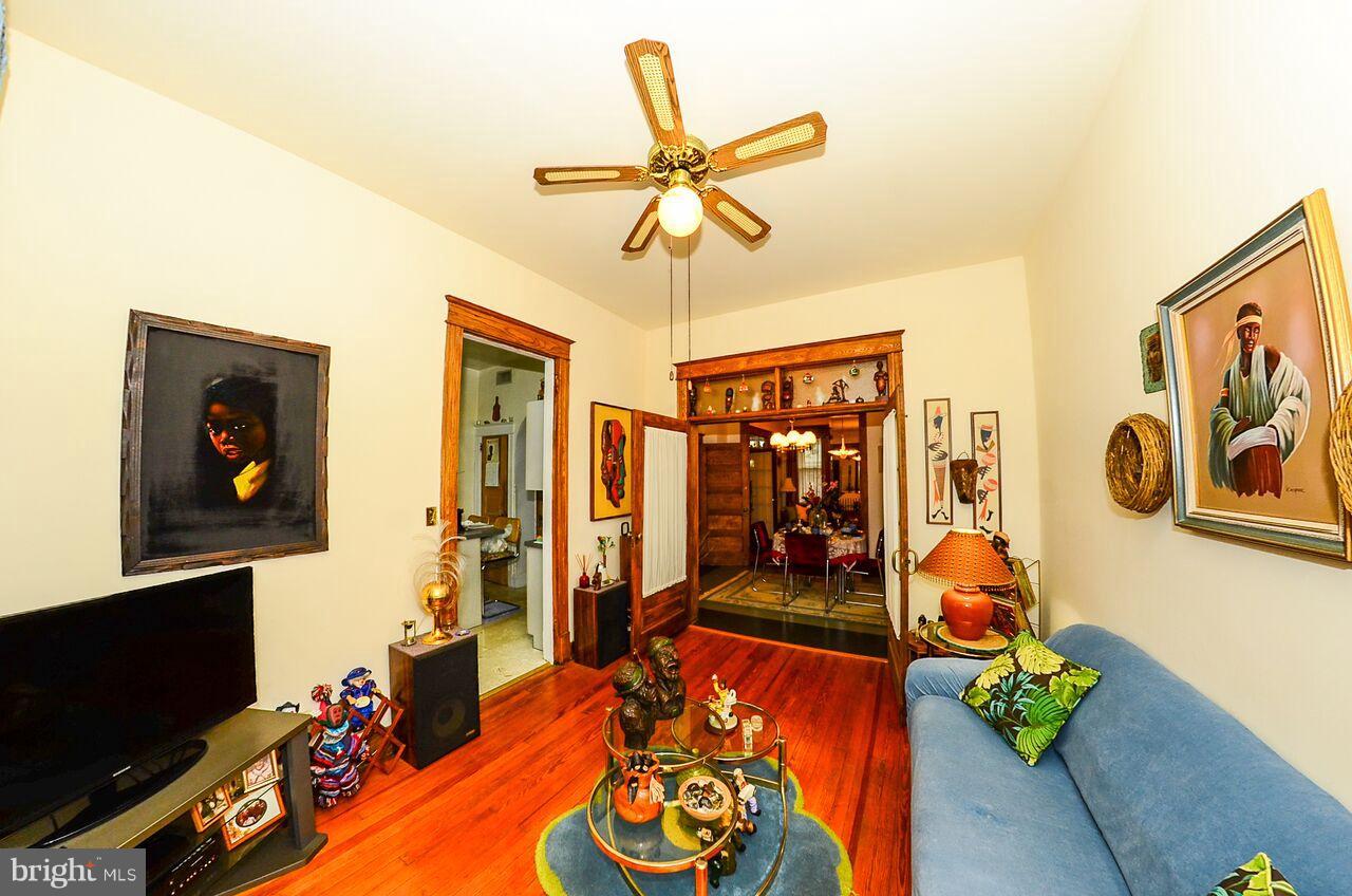 1016 8th Street Northeast Washington, DC 20002 - Photo 6 of 18 Den
