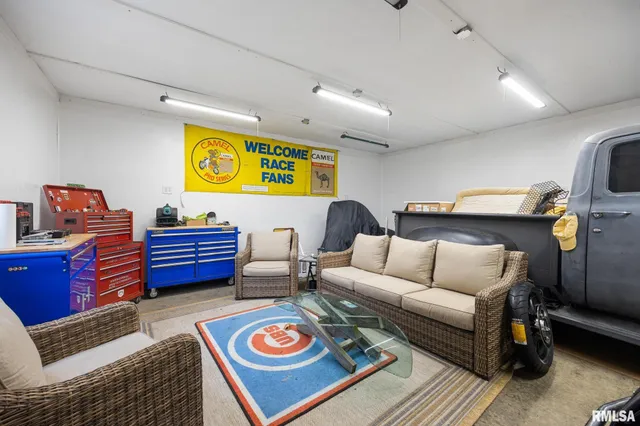 $229,990 | 303 Beloit Road, Marquette Heights, IL 61554