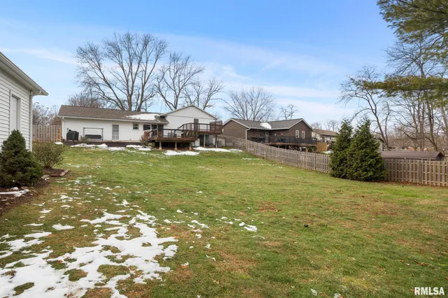 $229,990 | 303 Beloit Road, Marquette Heights, IL 61554