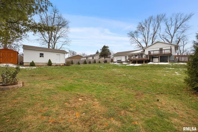 $229,990 | 303 Beloit Road, Marquette Heights, IL 61554