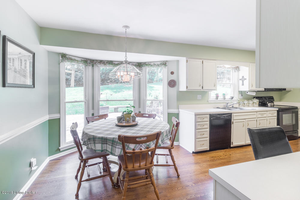 2307 Fallsview Road Louisville, KY 40207 - Photo 8 of 45 2307 Fallsview Rd-10